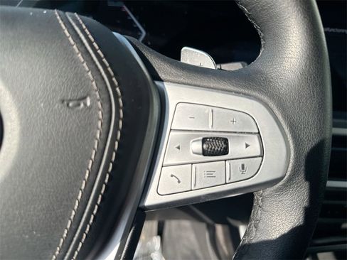 Used 2023 BMW X7 xDrive40i w/ Premium Package image 18