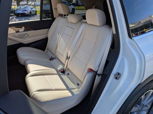 Used 2022 Mercedes-Benz GLS 450 4MATIC image 19
