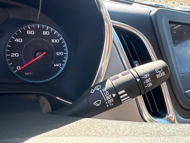 Used 2020 Chevrolet Equinox LS AWD/4WD image 20