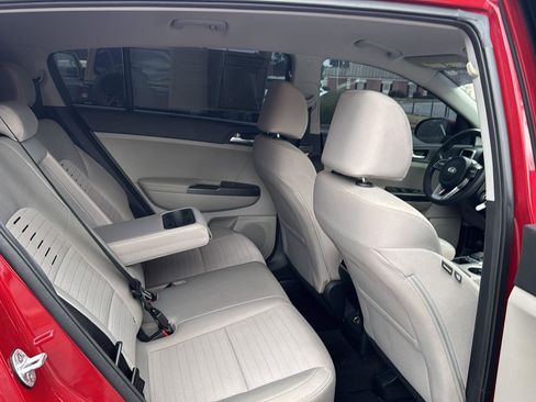 Used 2021 Kia Sportage LX w/ LX Fwd Popular Package image 11