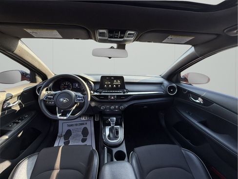 Used 2021 Kia Forte GT-Line w/ GT-Line Premium Package image 2