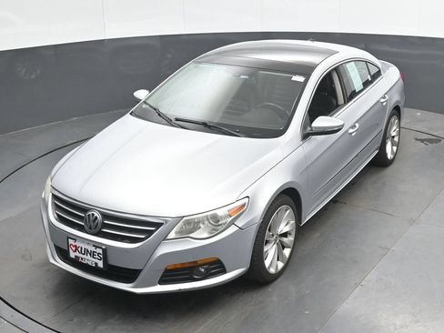 Used 2010 Volkswagen CC Luxury FWD image 29
