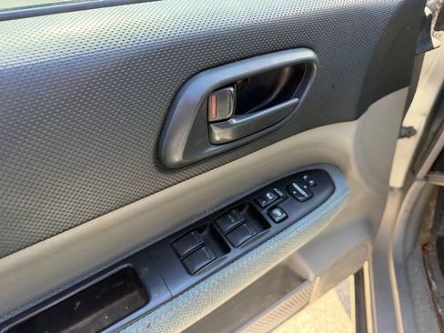 Used 2005 Subaru Forester 2.5X image 6