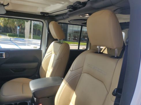 Used 2019 Jeep Wrangler Unlimited Rubicon image 20
