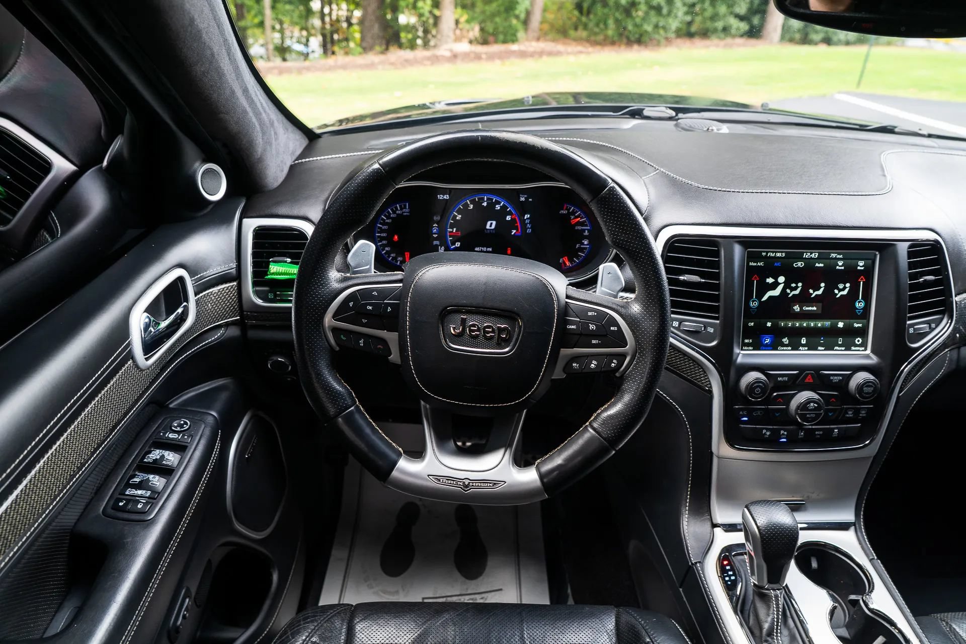 Used 2018 Jeep Grand Cherokee Trackhawk AWD/4WD image 32