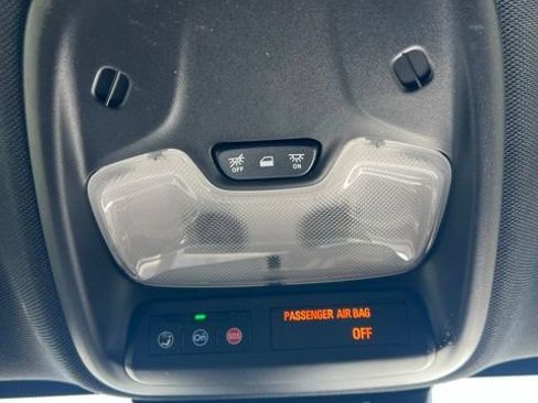 Used 2024 Chevrolet Colorado Trail Boss w/ Technology Package AWD/4WD image 20