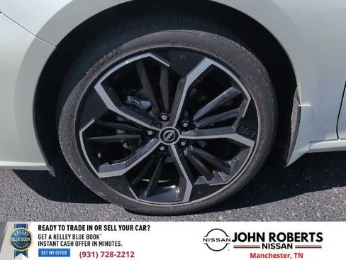 Used 2023 Nissan Altima 2.5 SR FWD image 4