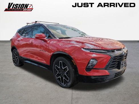 Used 2023 Chevrolet Blazer RS w/ Driver Confidence II Package image 3