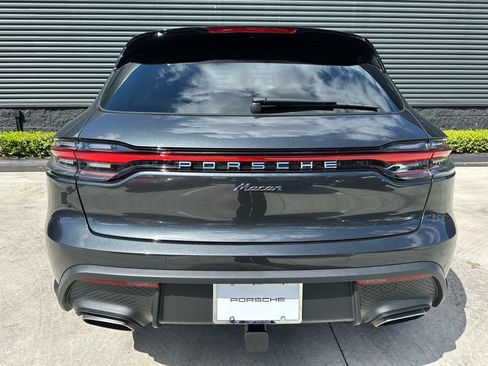 Used 2026 Porsche Macan AWD/4WD image 12