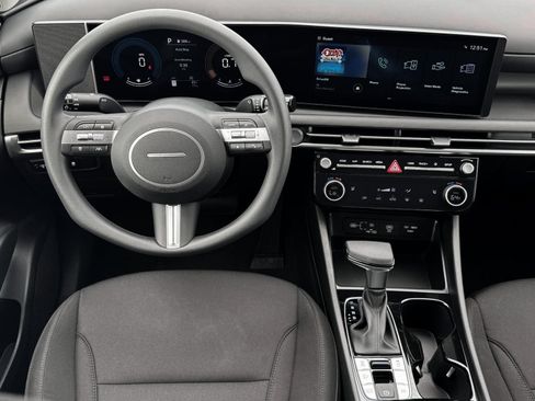 New 2026 Hyundai Tucson SEL image 17