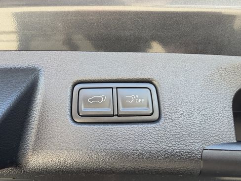 Used 2025 Kia Telluride S FWD image 38