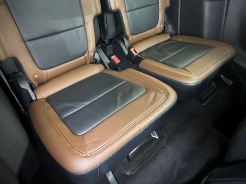 Used 2022 Ford Bronco Outer Banks w/ Sasquatch Package AWD/4WD image 35