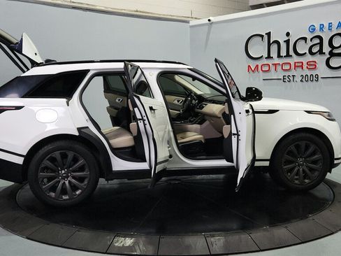 Used 2019 Land Rover Range Rover Velar S AWD/4WD image 22
