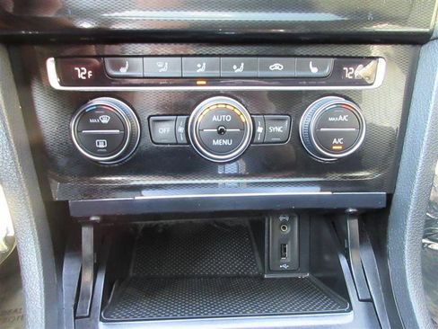 Used 2017 Volkswagen GTI Autobahn image 18