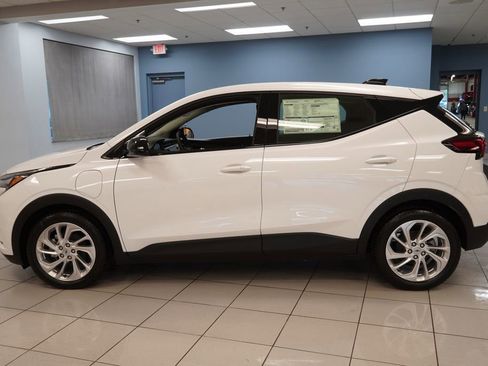 New 2027 Chevrolet Bolt LT w/ Comfort Package image 2