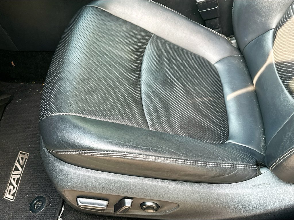 Used 2019 Toyota RAV4 Limited w/ Limited Grade Weather Package AWD/4WD image 20