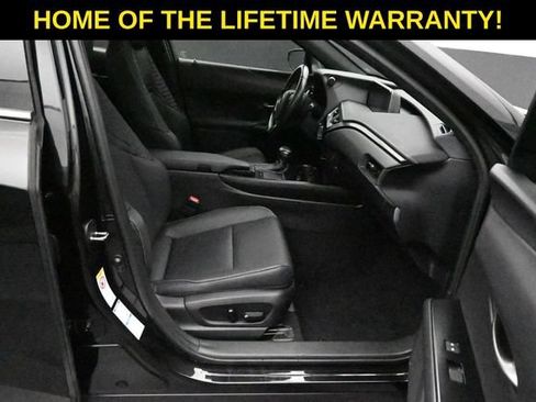 Used 2019 Lexus UX 250h w/ Premium Package AWD/4WD image 31