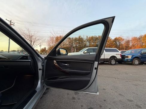 Used 2014 BMW 328i xDrive Sedan image 17