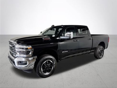 New 2026 RAM 2500 Laramie AWD/4WD image 2