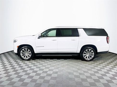 Used 2021 Chevrolet Suburban Premier w/ Premium Package image 5