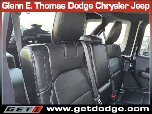 Used 2022 Jeep Wrangler Unlimited Sahara image 29