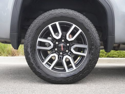 Used 2024 GMC Sierra 1500 AT4 w/ Technology Package AWD/4WD image 35