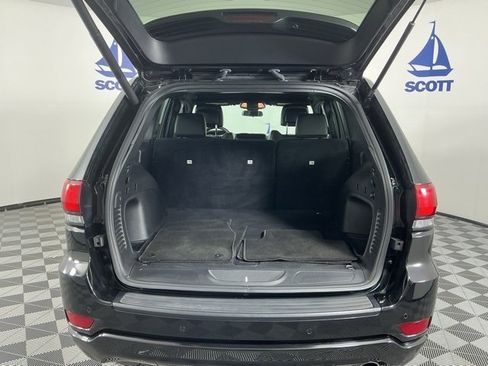 Used 2021 Jeep Grand Cherokee Laredo X image 21