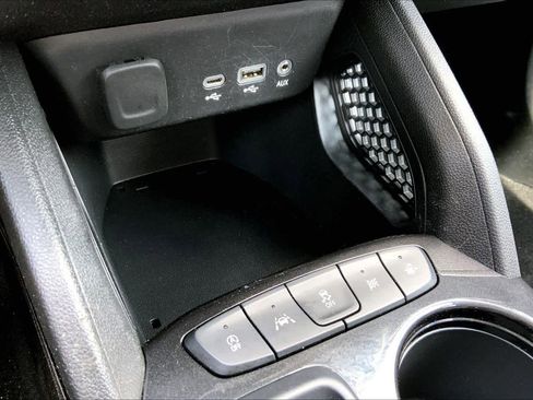 Used 2023 Chevrolet TrailBlazer LT image 34