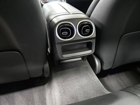 Used 2022 Mercedes-Benz C 300 C 300 w/ AMG Line w/ Night Package image 34