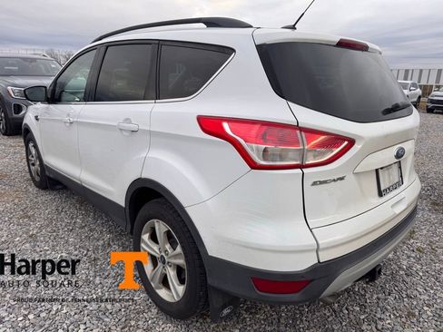 Used 2015 Ford Escape SE w/ Equipment Group 201A image 3