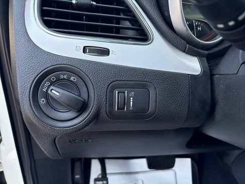 Used 2018 Dodge Journey SE w/ Popular Equipment Group AWD/4WD image 20