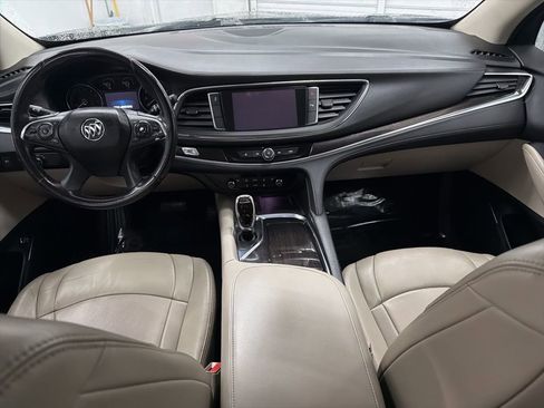 Used 2019 Buick Enclave Essence image 23