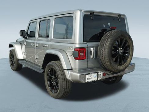 Used 2021 Jeep Wrangler Unlimited Sahara image 6