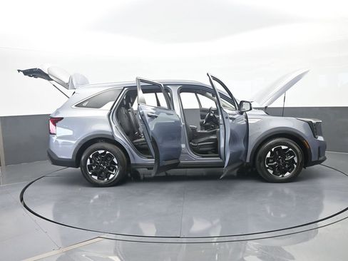 Used 2025 Kia Sorento S FWD image 73