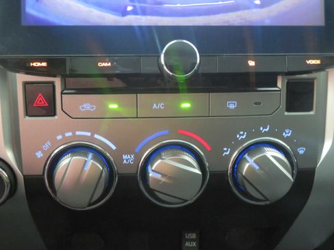 Used 2019 Toyota Tundra SR5 AWD/4WD image 42