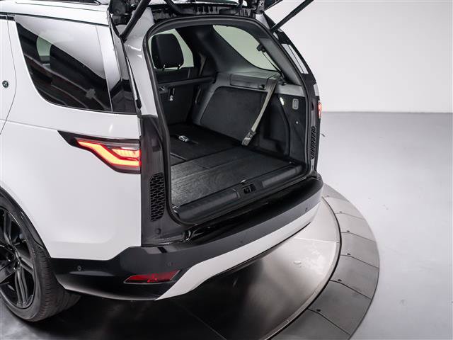 New 2026 Land Rover Discovery Dynamic SE AWD/4WD image 32