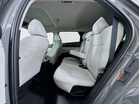 Used 2025 Hyundai Tucson SEL image 40