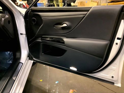 Certified 2022 Lexus ES 350 w/ Premium Package image 22