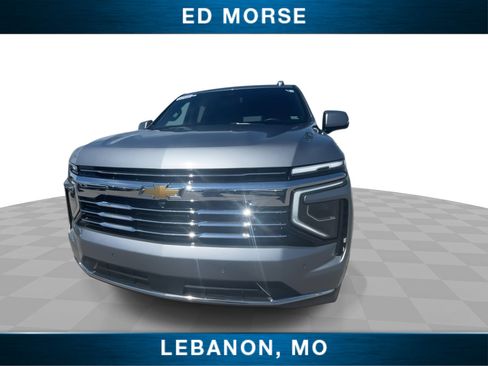 Used 2025 Chevrolet Tahoe LT AWD/4WD image 3