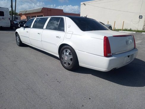 Used 2007 Cadillac DTS FWD image 4