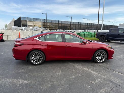 Used 2025 Lexus ES 350 Ultra Luxury image 8