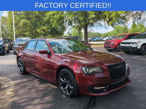 Certified 2023 Chrysler 300 S w/ Comfort Group RWD image 7
