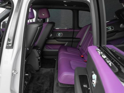 Used 2024 Rolls-Royce Cullinan image 25