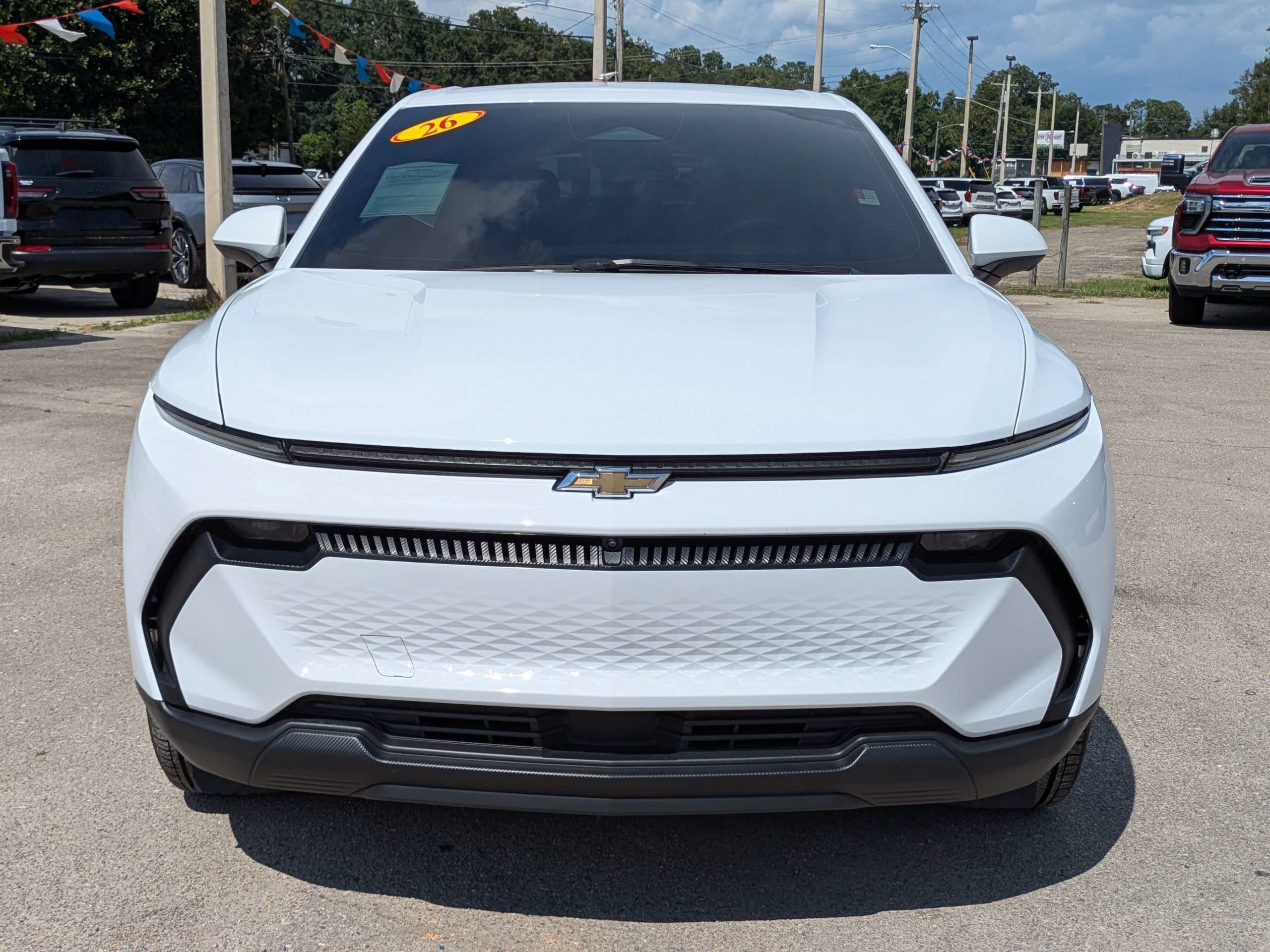 Used 2026 Chevrolet Equinox EV LT w/ Comfort Package FWD image 9