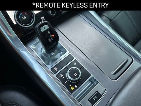 Used 2020 Land Rover Range Rover Sport HSE image 12