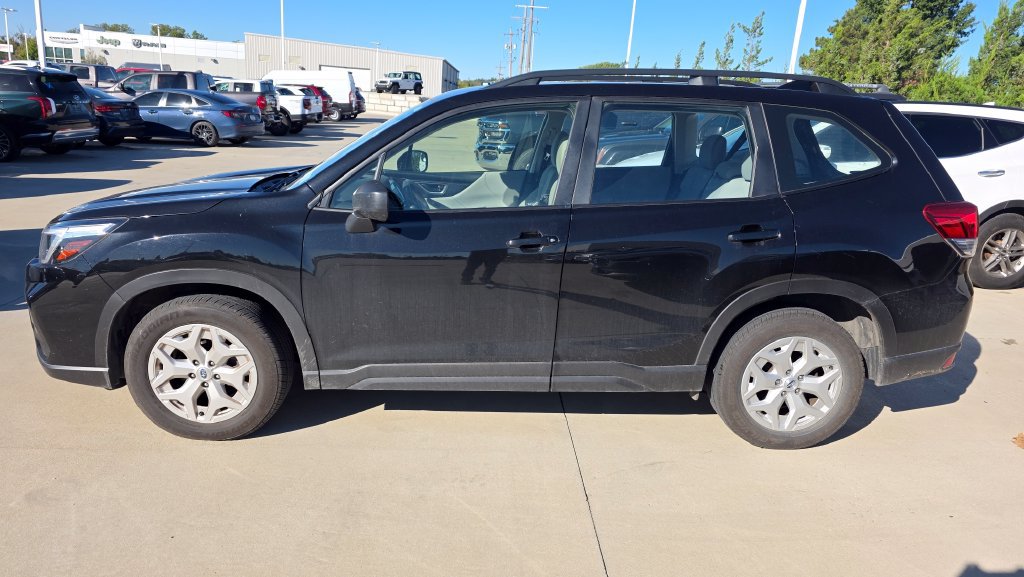 Used 2021 Subaru Forester AWD/4WD image 2