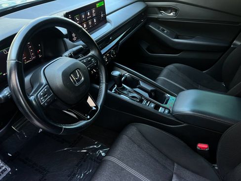 Used 2023 Honda Accord Sport image 10