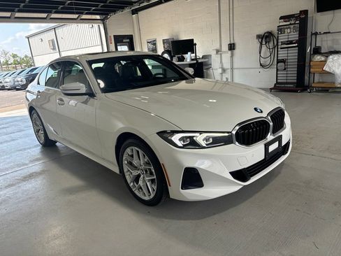 Used 2025 BMW 330i xDrive Sedan AWD/4WD image 3