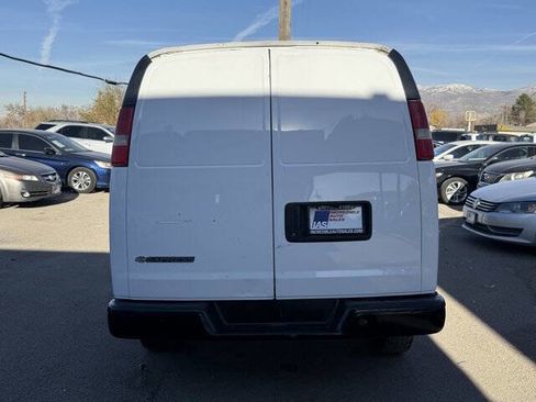 Used 2017 Chevrolet Express 2500 2500 3dr Cargo Van image 7
