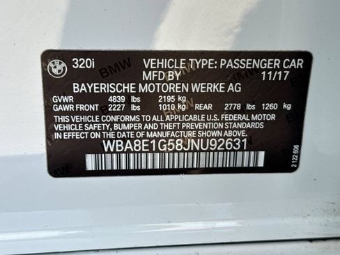 Used 2018 BMW 320i Sedan RWD image 32